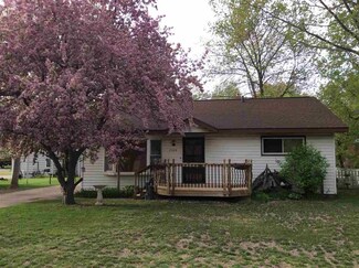 2520 Chestnut Dr, Plover, WI 54467