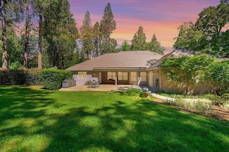 12986 Somerset Dr, Grass Valley, CA 95945