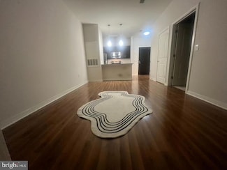 401 Race St Unit 129, Philadelphia, PA 19106