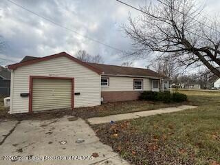 814 Division Rd, Owosso, MI 48867