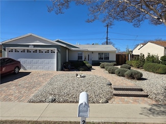 2149 Clover St, Simi Valley, CA 93065