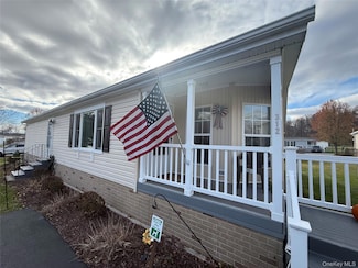 312 Brittany Terrace Unit 312, Rock Tavern, NY 12575