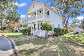 8 Holbrook Dr, Beaufort, SC 29902
