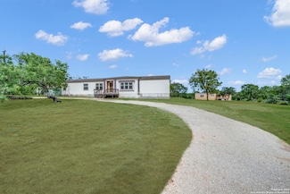 6 River Bluff Dr, Lytle, TX 78052