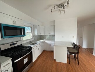 588 Mckinley St Unit 2, Passaic, NJ 07055