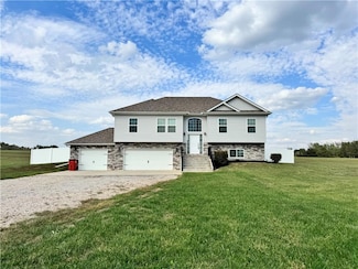 50 NW 151st Rd, Centerview, MO 64019