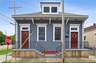5530 Dauphine St, New Orleans, LA 70117