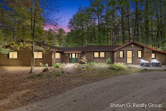 13325 W Pine Lake Rd, Manistee, MI 49660