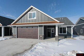 920 Tranquility Path, Mankato, MN 56001