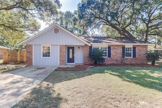 8505 Neptune Ave, Ocean Springs, MS 39564
