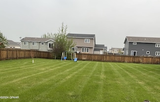 2358 42nd Ave S, Grand Forks, ND 58201