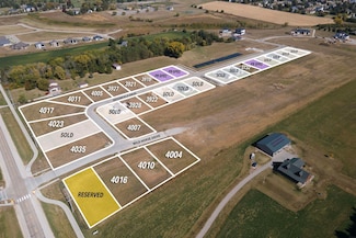 3915 Broomfield Dr, Cedar Falls, IA 50613