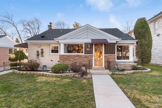 3935 W Greenleaf Ave, Lincolnwood, IL 60712