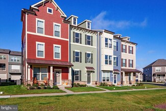 8650 Satinwood Dr, Frederick, MD 21704