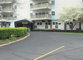 275 N Portage Path Unit 7H, Akron, OH 44303