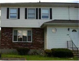 15 Poole St Unit A, Taunton, MA 02780