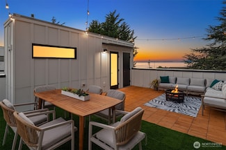 2735 59th Ave SW, Seattle, WA 98116
