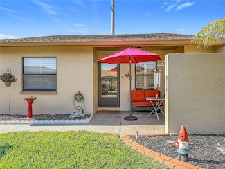 38225 Boxwood Dr, Zephyrhills, FL 33542