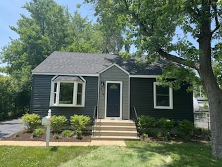 319 S Pine St, New Lenox, IL 60451