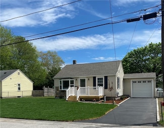 170 Bartlett Dr, Warwick, RI 02886