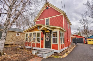 720 4th St S, Stillwater, MN 55082