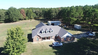 322 Farm Road 2283, Clarksville, TX 75426
