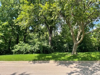 Lot 4 Manchester Ave, Batavia, IL 60510