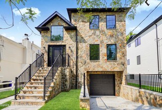 115 Glenwood Ave, Staten Island, NY 10301