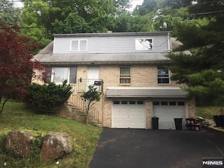 40 W Prospect St, Hawthorne, NJ 07506