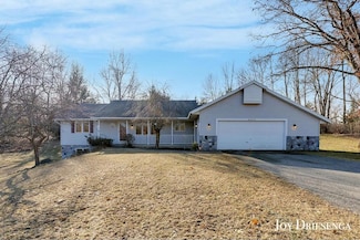 6440 Kies St NE, Rockford, MI 49341