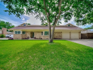 4321 Woodlake Dr, Fort Worth, TX 76135