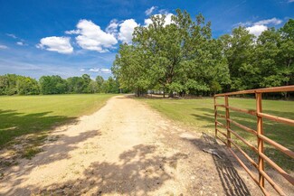 1003 Grant 37, Prattsville, AR 72129