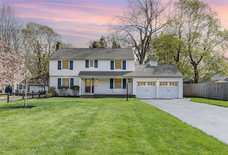 5 Circle Ct, Rochester, NY 14617