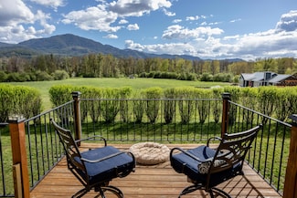 737 Soluna Ranch Way, Kettle Falls, WA 99141