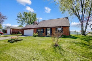 554 Georgia Dr, Xenia, OH 45385