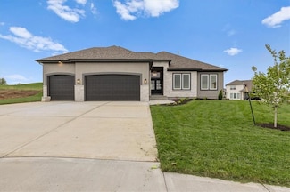 4287 Lake Shore Dr, Basehor, KS 66007