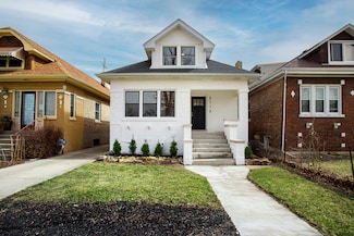 2115 S 7th Ave, Maywood, IL 60153