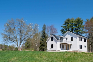36 Middle Jam Rd, Gorham, ME 04038