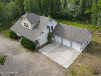 2720 Dagan Cir, North Pole, AK 99705