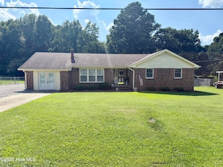 4631 Windsor Rd, Elm City, NC 27822