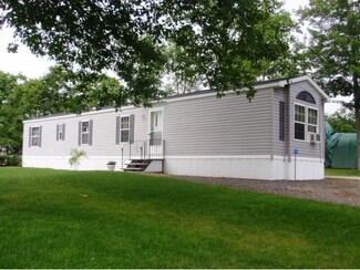 11 Squirrel Ln, Haverhill, NH 03785