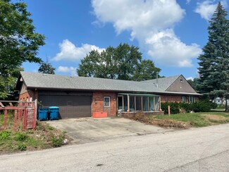 928 E Livingston St, Pontiac, IL 61764