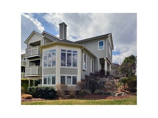 27 Eagle Dr Unit 27, North Kingstown, RI 02852