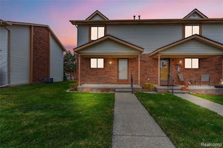 25983 New Forest Ct, Chesterfield, MI 48051