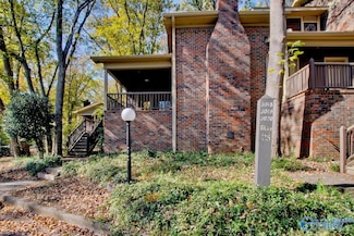 3018 Live Oak Ln SW, Huntsville, AL 35802