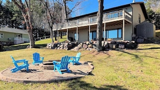 842 E Hiawatha Dr, Wisconsin Dells, WI 53965