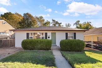 1348 Kraft St, Saint Louis, MO 63139