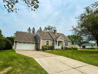 402 3rd Ave NW, Spring Grove, MN 55974