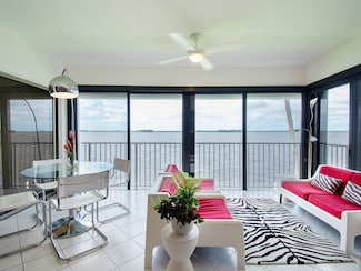 901 Bay Rd Unit 203, Vero Beach, FL 32963