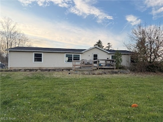 5684 Carlton Rd, Medina, OH 44256